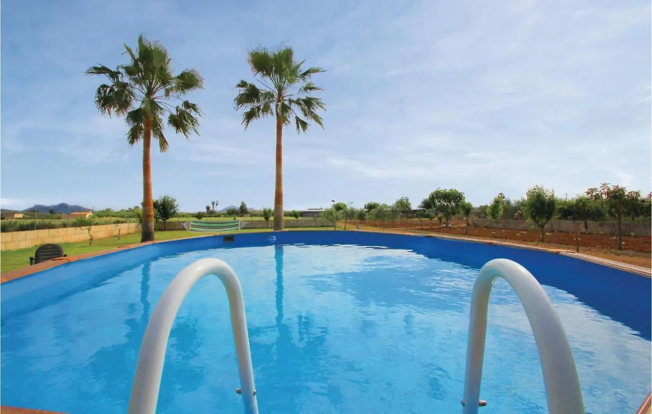 בית נופש Gorgeous Home In Muro With Kitchen