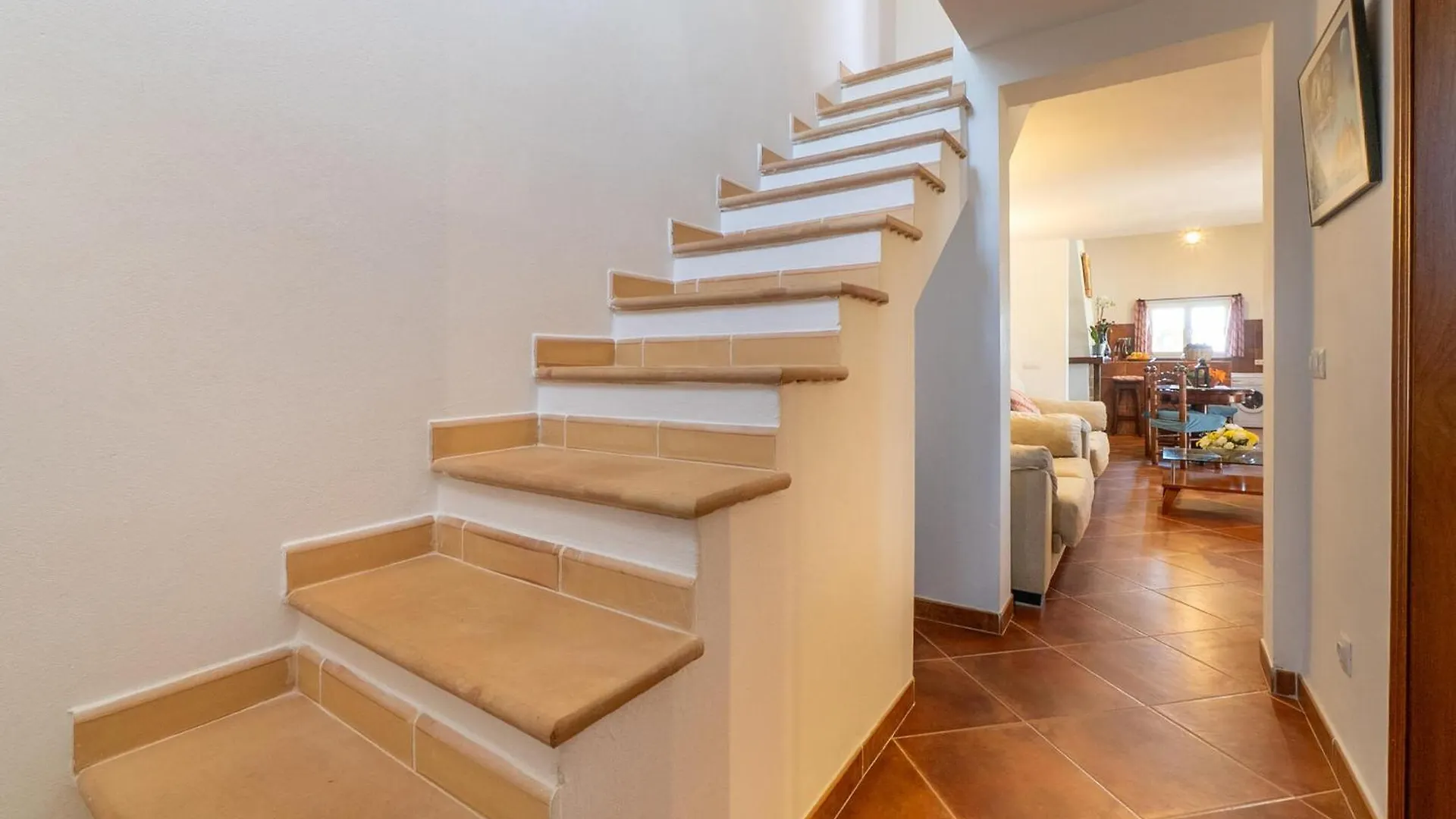Gorgeous Home In Muro With Kitchen ספרד